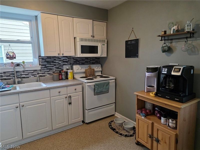 29520 Bruce Drive, Willowick, OH 44095 Photo 3