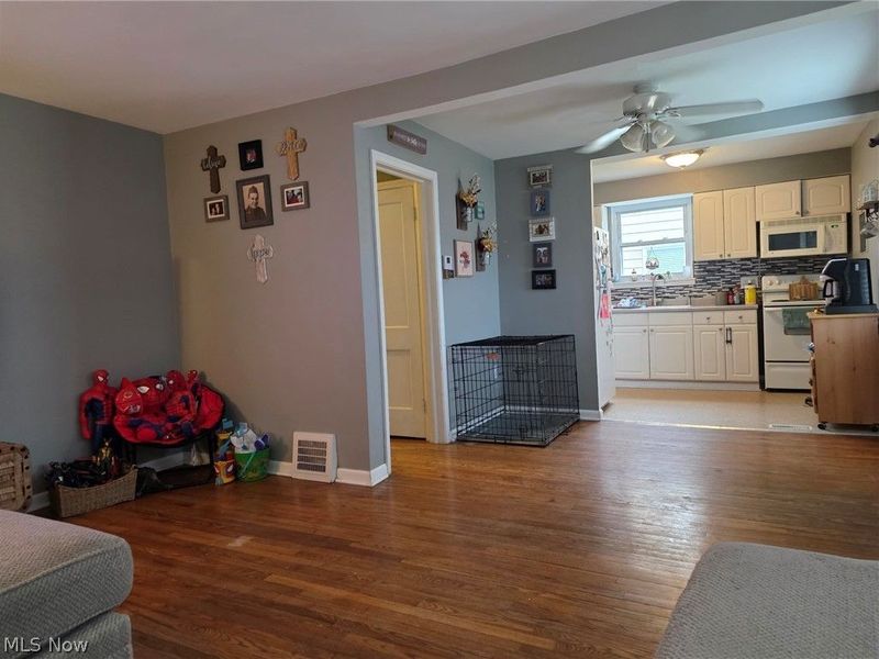 29520 Bruce Drive, Willowick, OH 44095 Photo 4