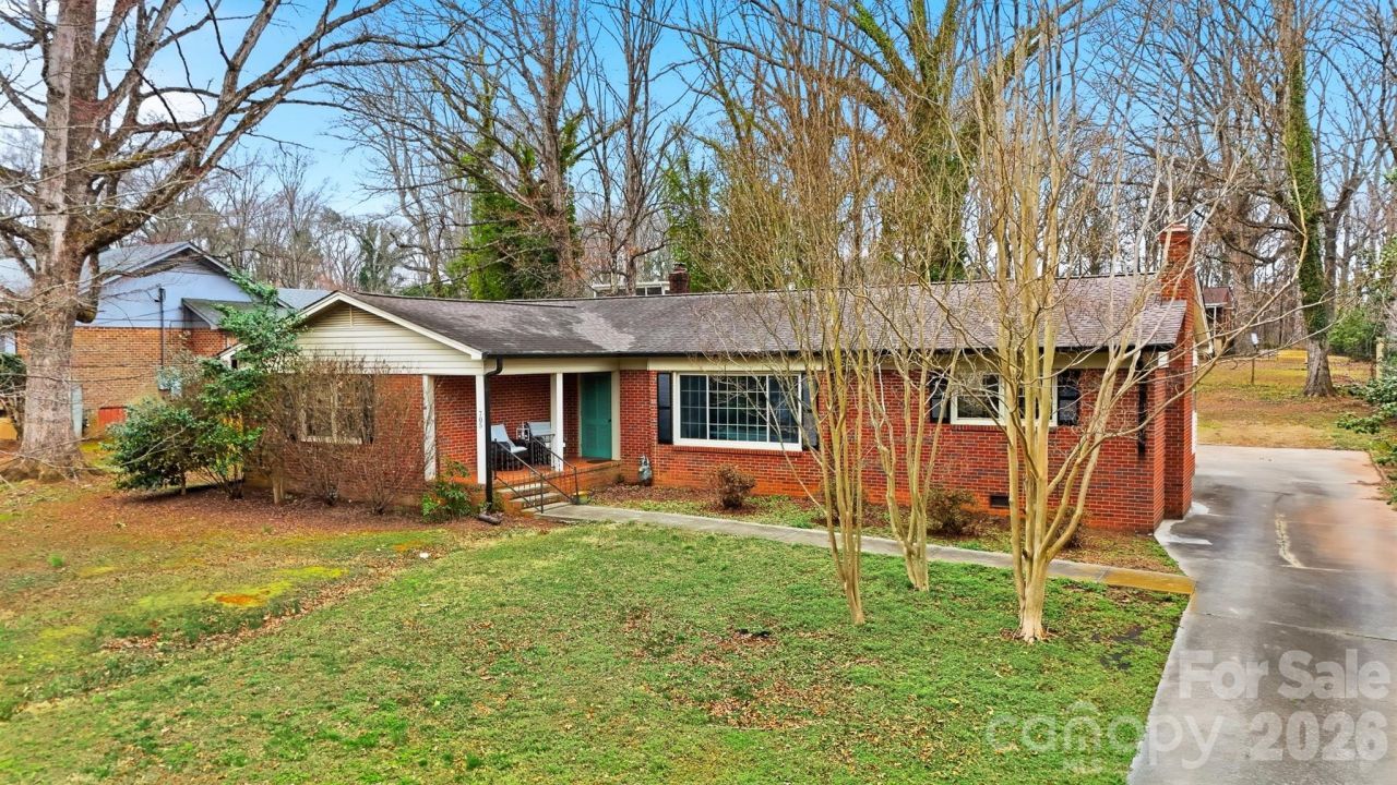 705 2nd Avenue Ne, Conover, NC 28613 Main Photo