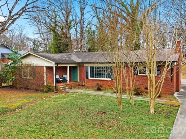 705 2nd Avenue NE, Conover, NC 28613