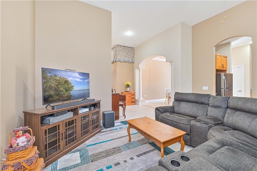 5582 Whispering Willow Way, Fort Myers, FL 33908 Photo
