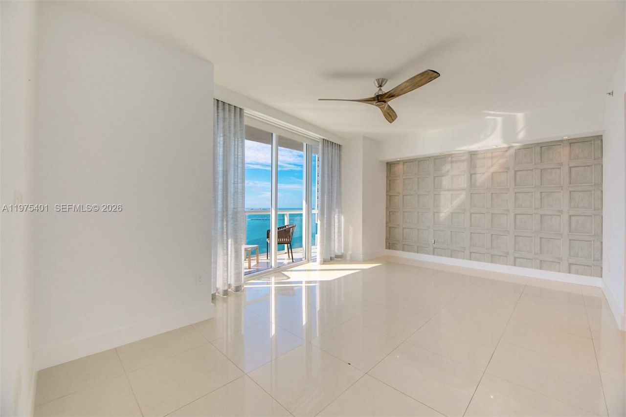 465 Brickell Ave, Unit 4301, Miami, FL 33131 Photo