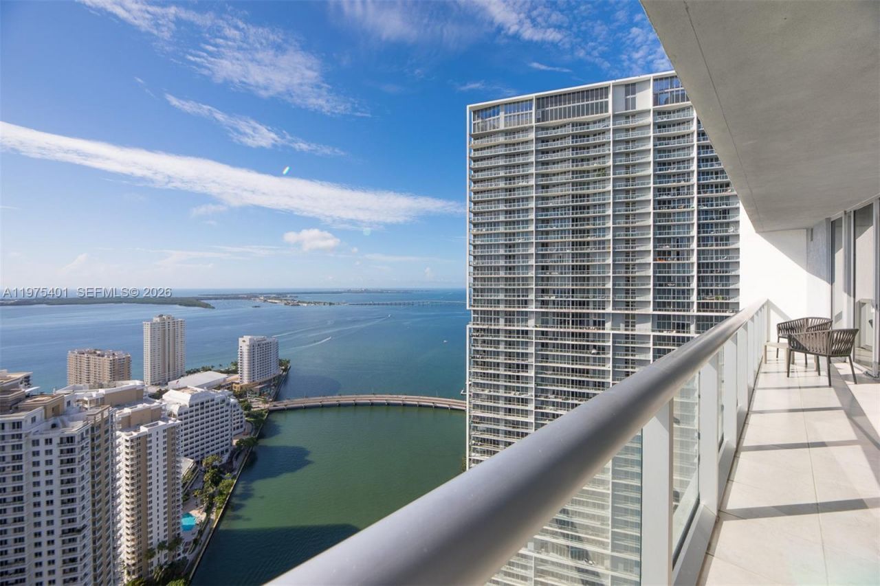 465 Brickell Ave, Unit 4301, Miami, FL 33131 Photo