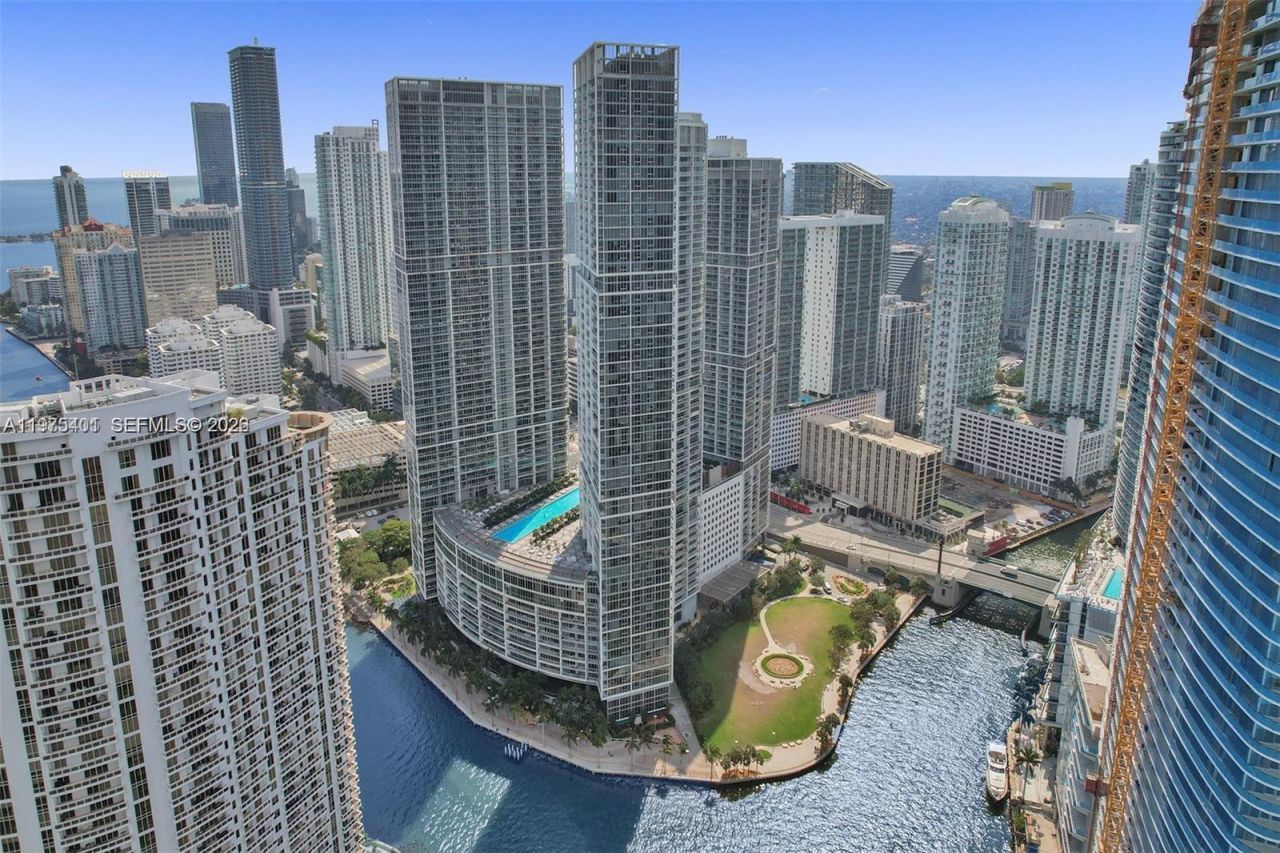 465 Brickell Ave, Unit 4301, Miami, FL 33131 Photo