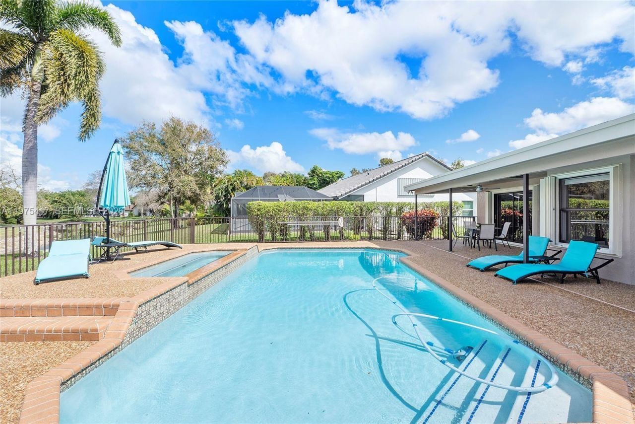 8551 NW 53rd Ct, Coral Springs, FL 33067 Photo