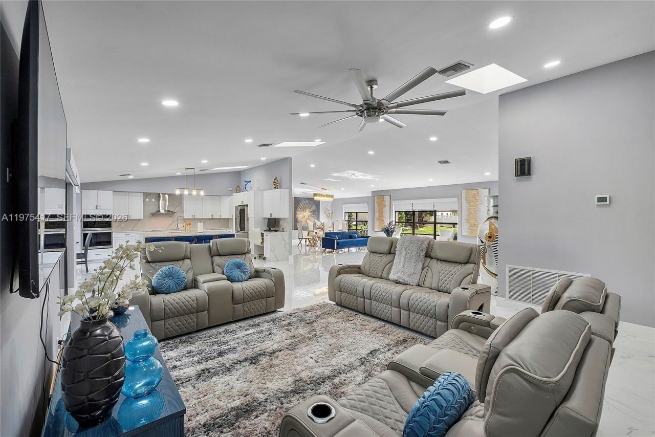 8551 NW 53rd Ct, Coral Springs, FL 33067 Photo