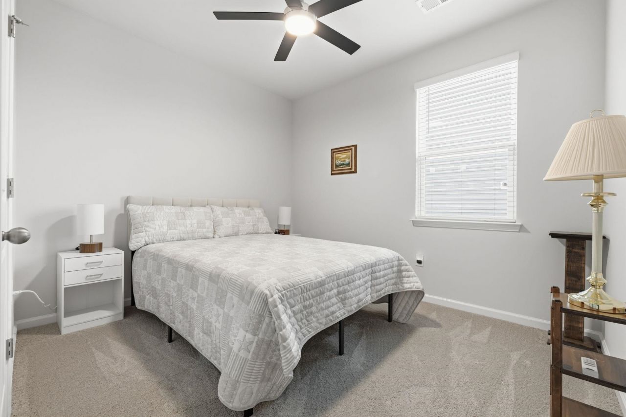 212 Columbus St.  Photo 19