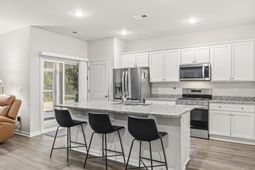 212 Columbus St. photo 4