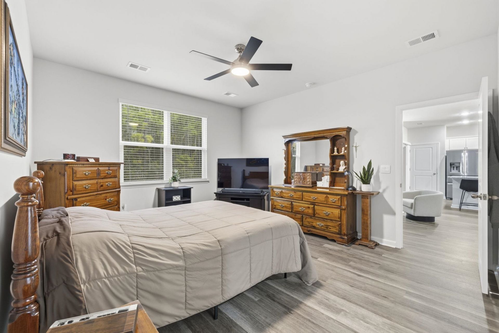 212 Columbus St. Photo 20