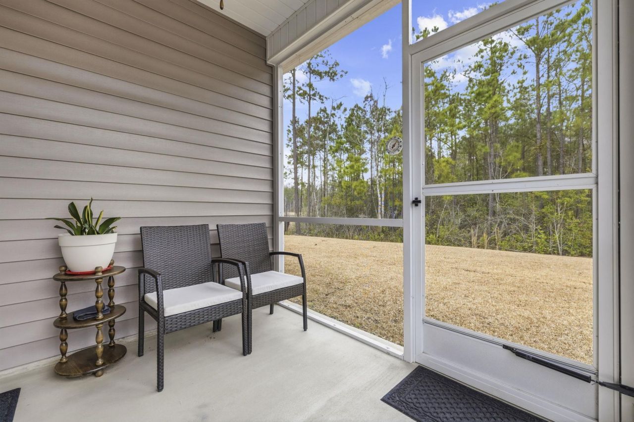 212 Columbus St.  Photo 28