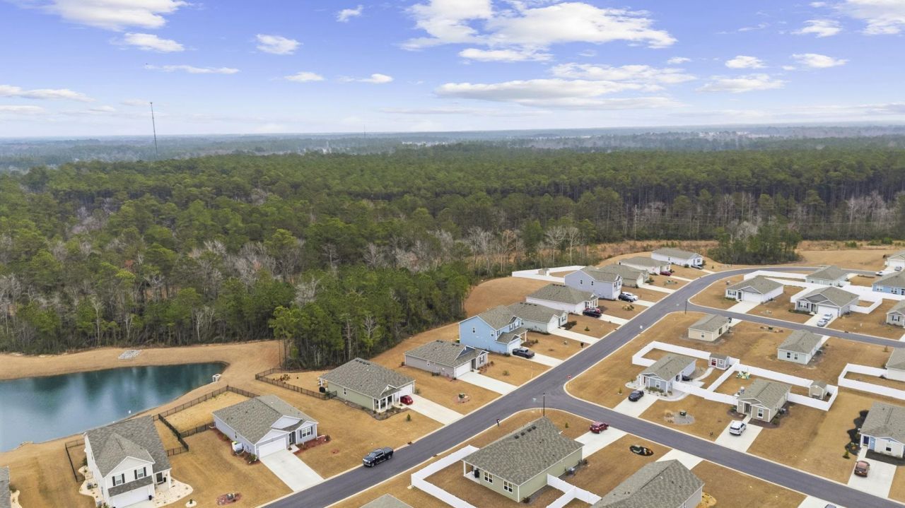 212 Columbus St. Photo 33