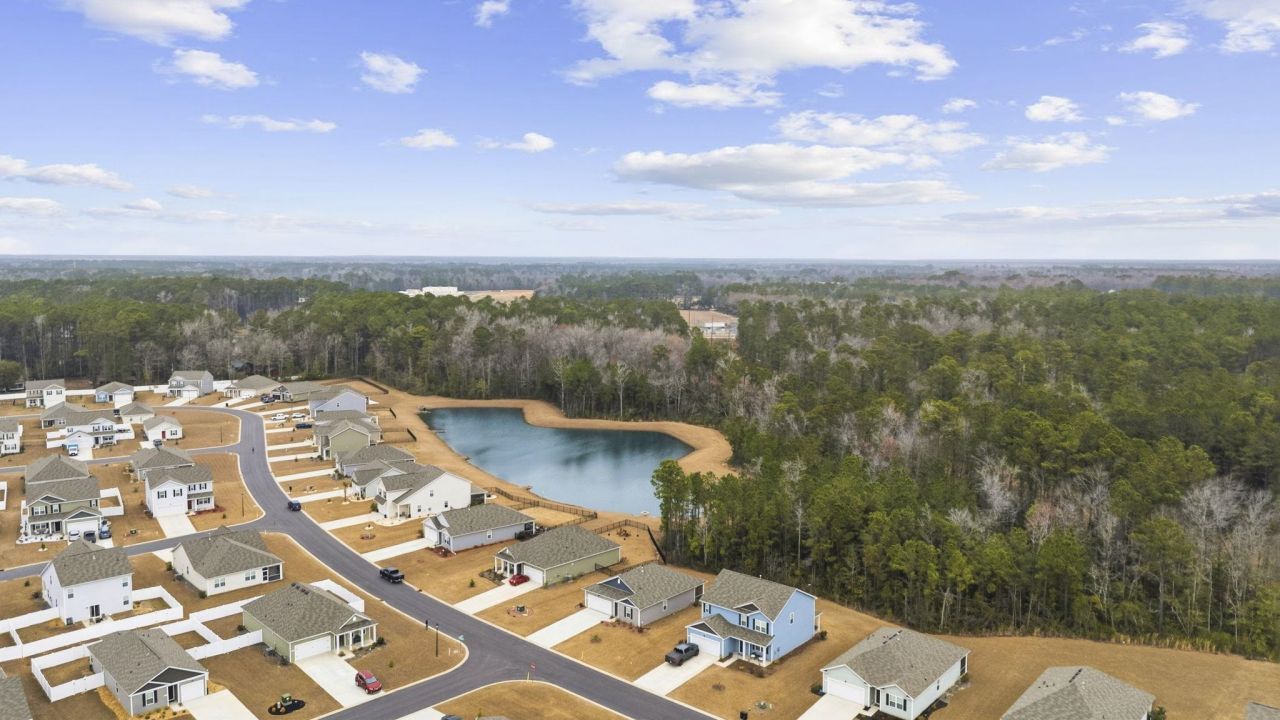 212 Columbus St.  Photo 35