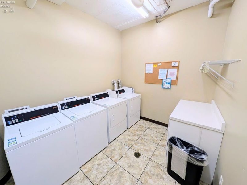 401 W SHORELINE Drive, Unit 338, Sandusky, OH 44870 Photo 16