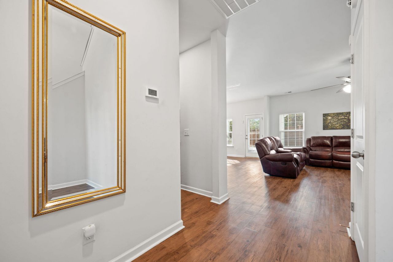 127 Lakestone Road Photo 21