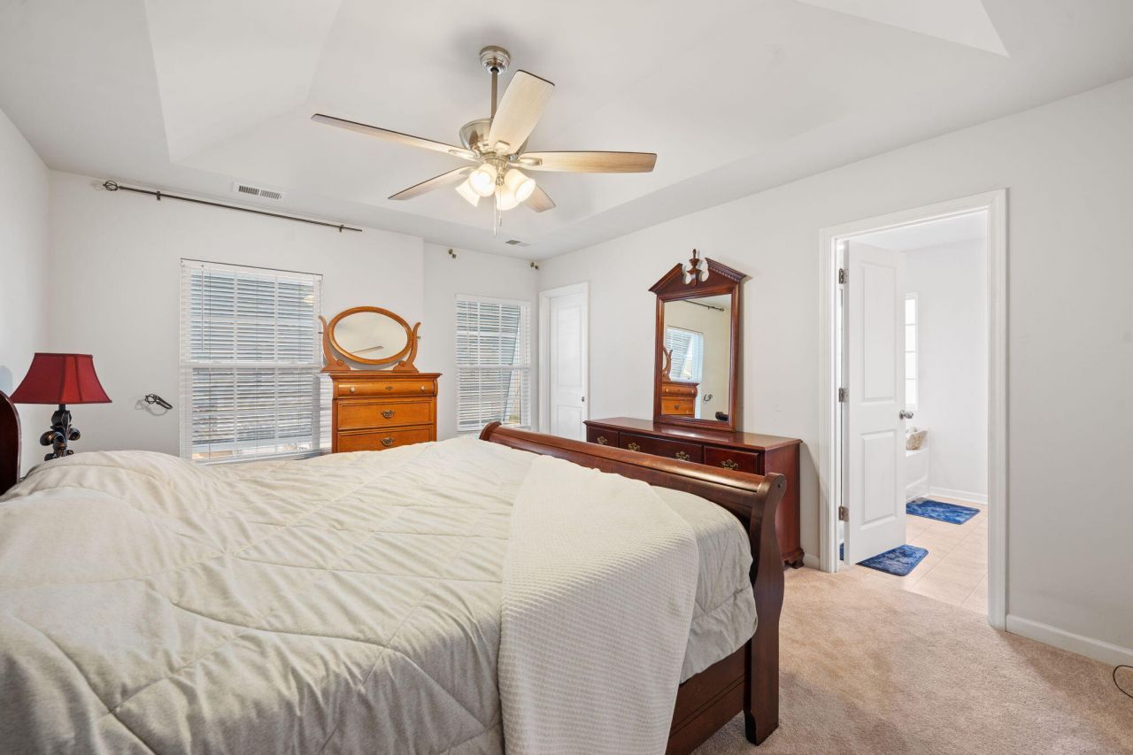 127 Lakestone Road Photo 24