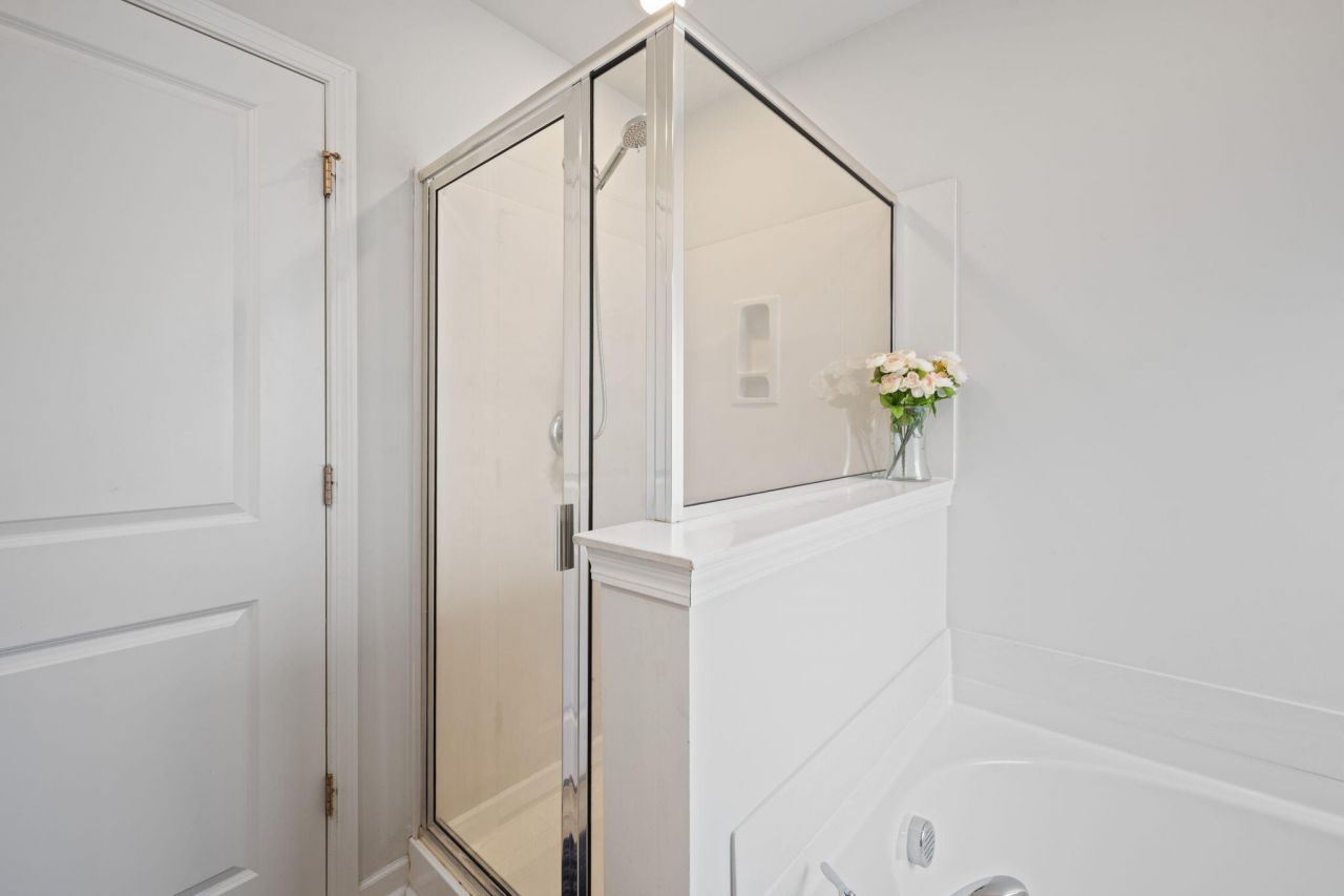 127 Lakestone Road Photo 27