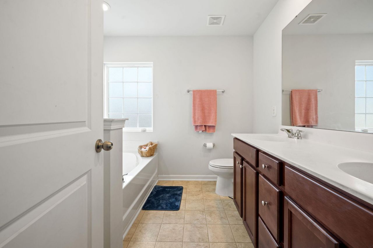 127 Lakestone Road Photo 29