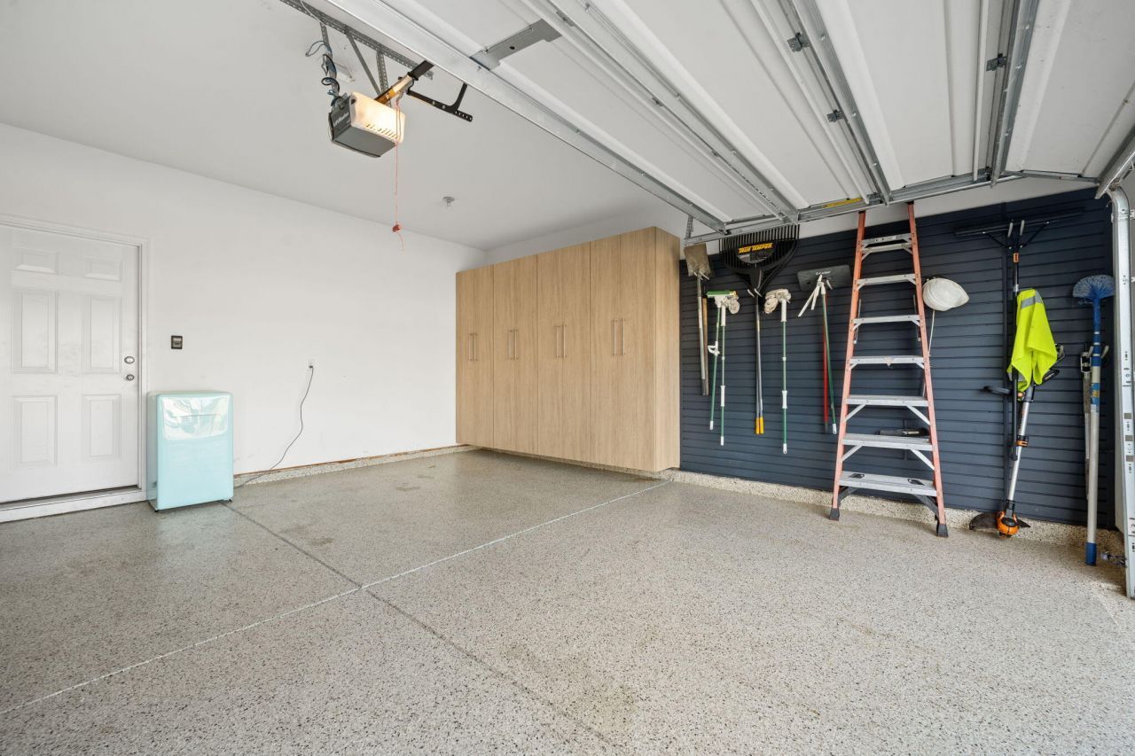 127 Lakestone Road Photo 36