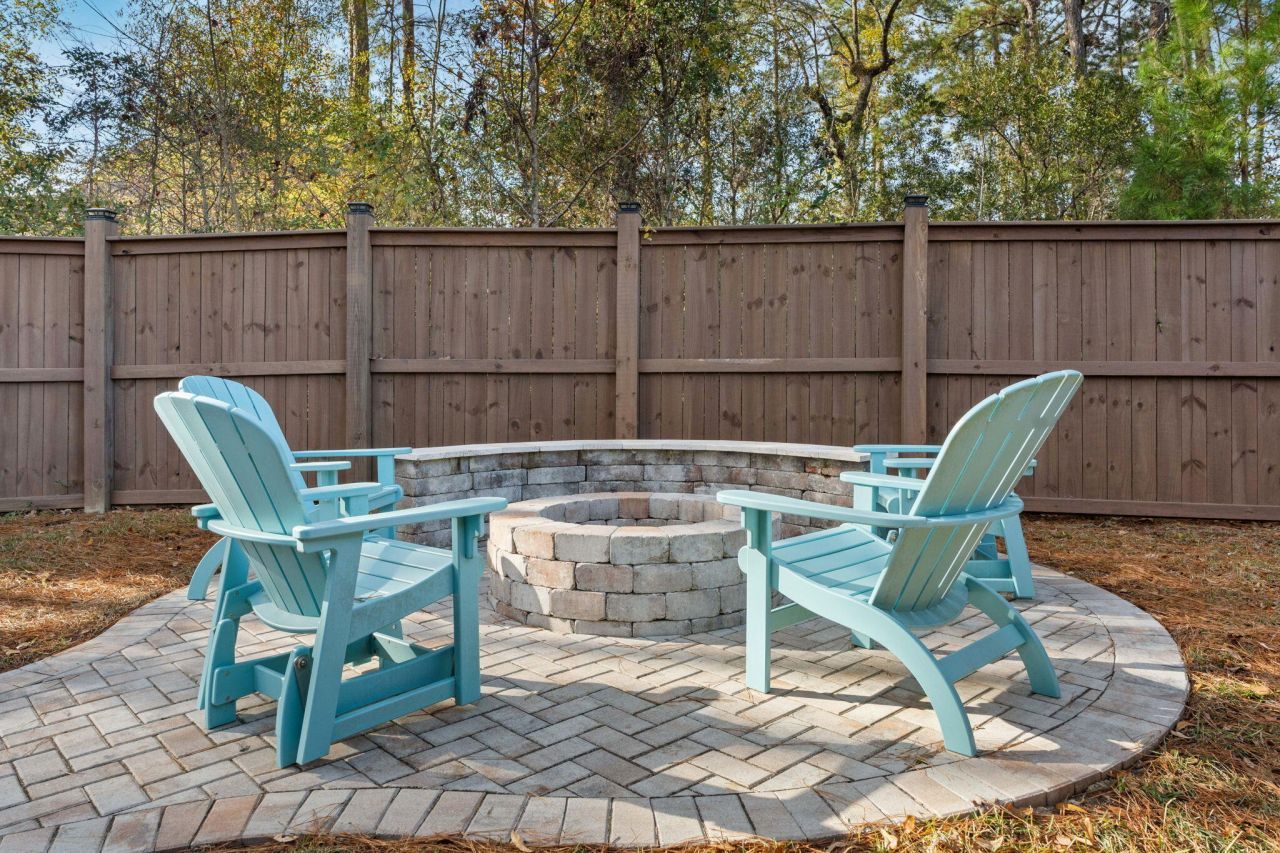 127 Lakestone Road Photo 40