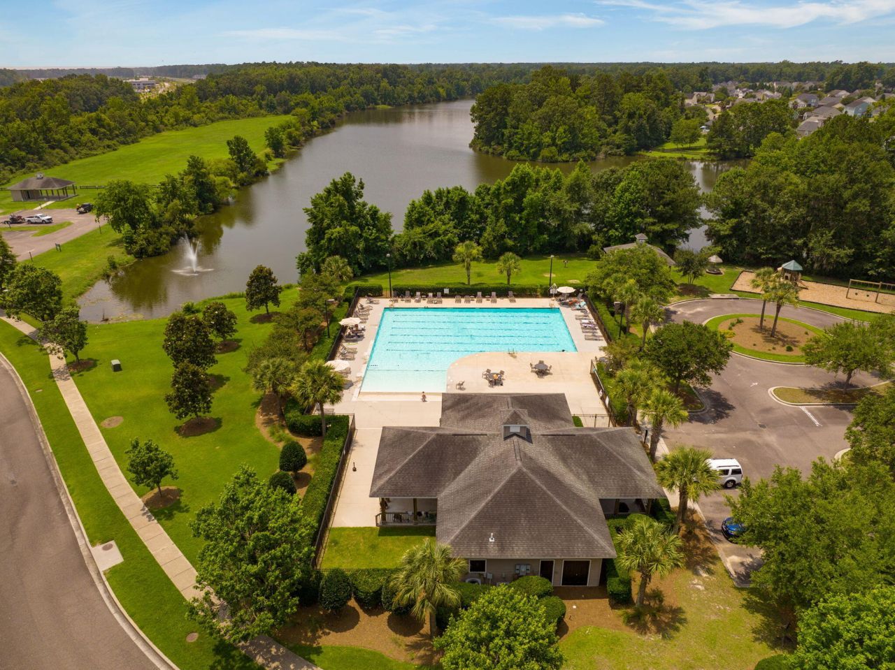 127 Lakestone Road Photo 46