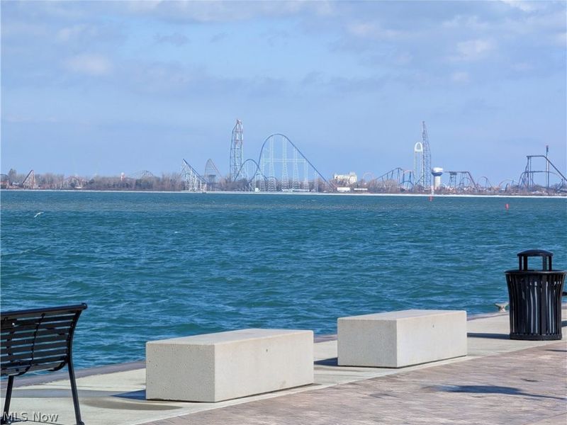 401 W SHORELINE Drive, Unit 312, Sandusky, OH 44870 Photo 4