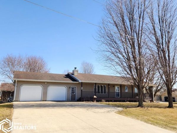 929 1st Street S, Rockwell, IA 50469