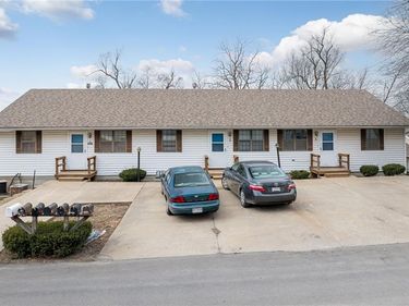 604 N 13th Terrace, Savannah, MO 64485