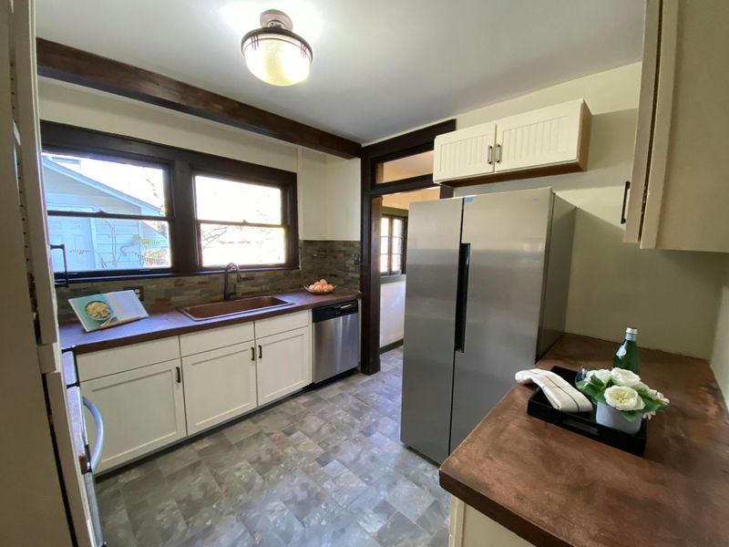 110 N Ogden Avenue, Columbus, OH 43204 Photo 3