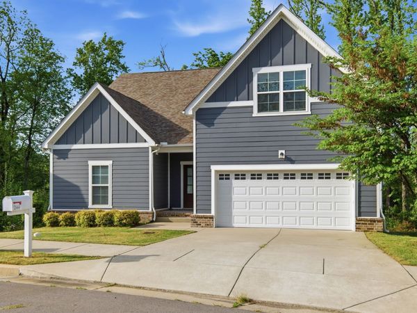 244 Hermitage Point Dr, Hermitage, TN 37076