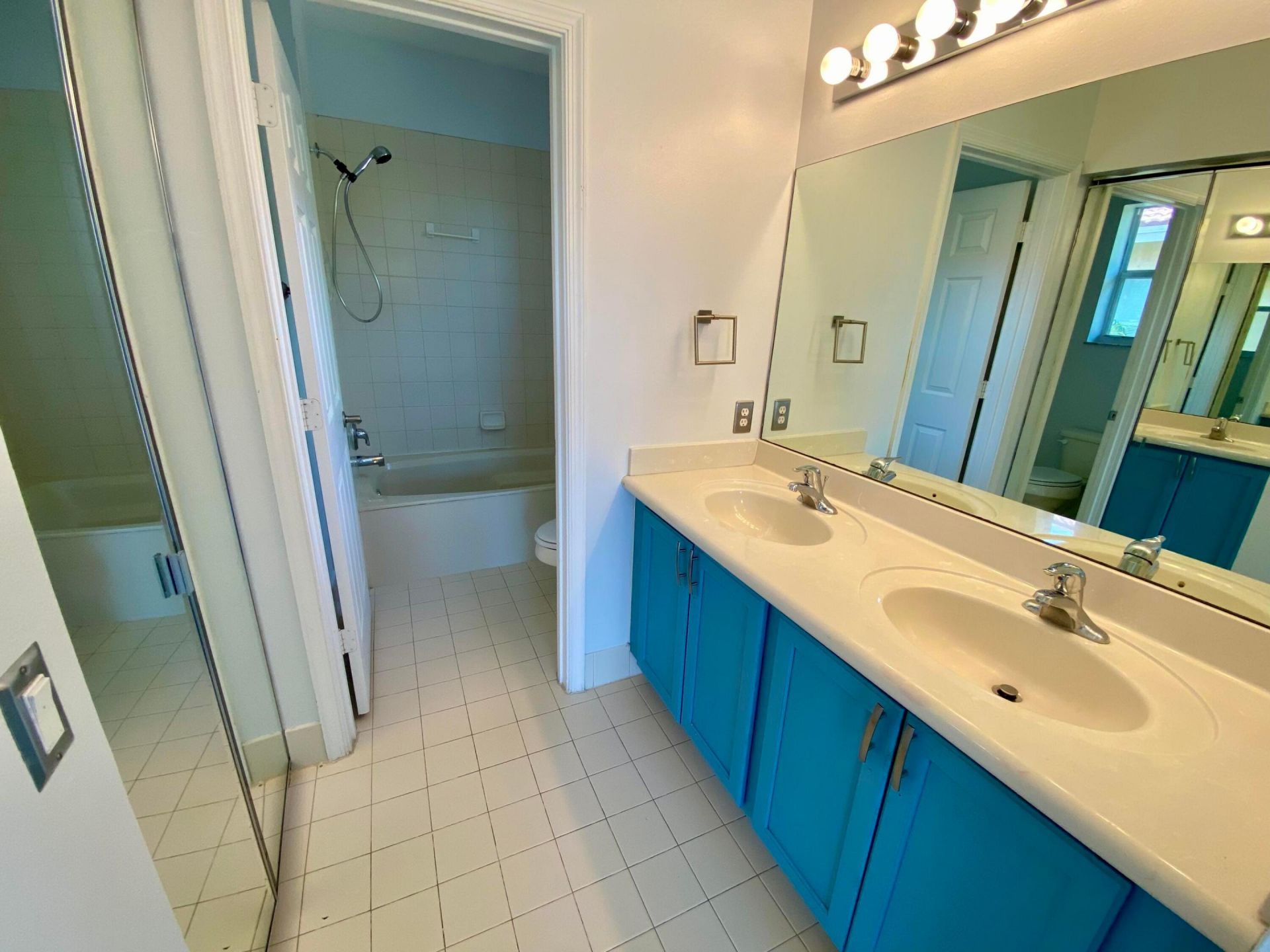 3261 Scarletta Drive, Riviera Beach, FL 33404 Photo