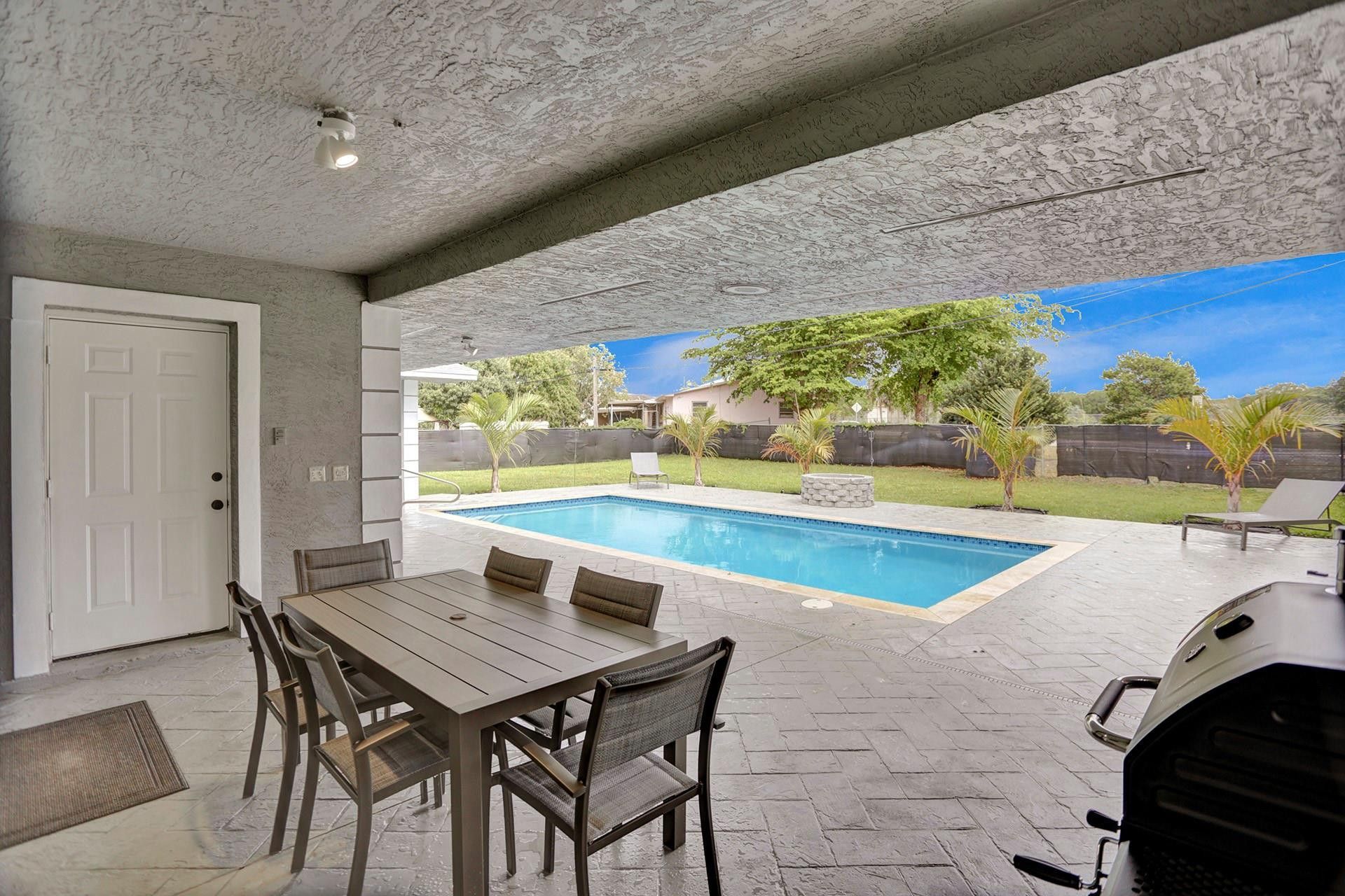 14321 NW 14th Drive, Miami, FL 33167 Photo