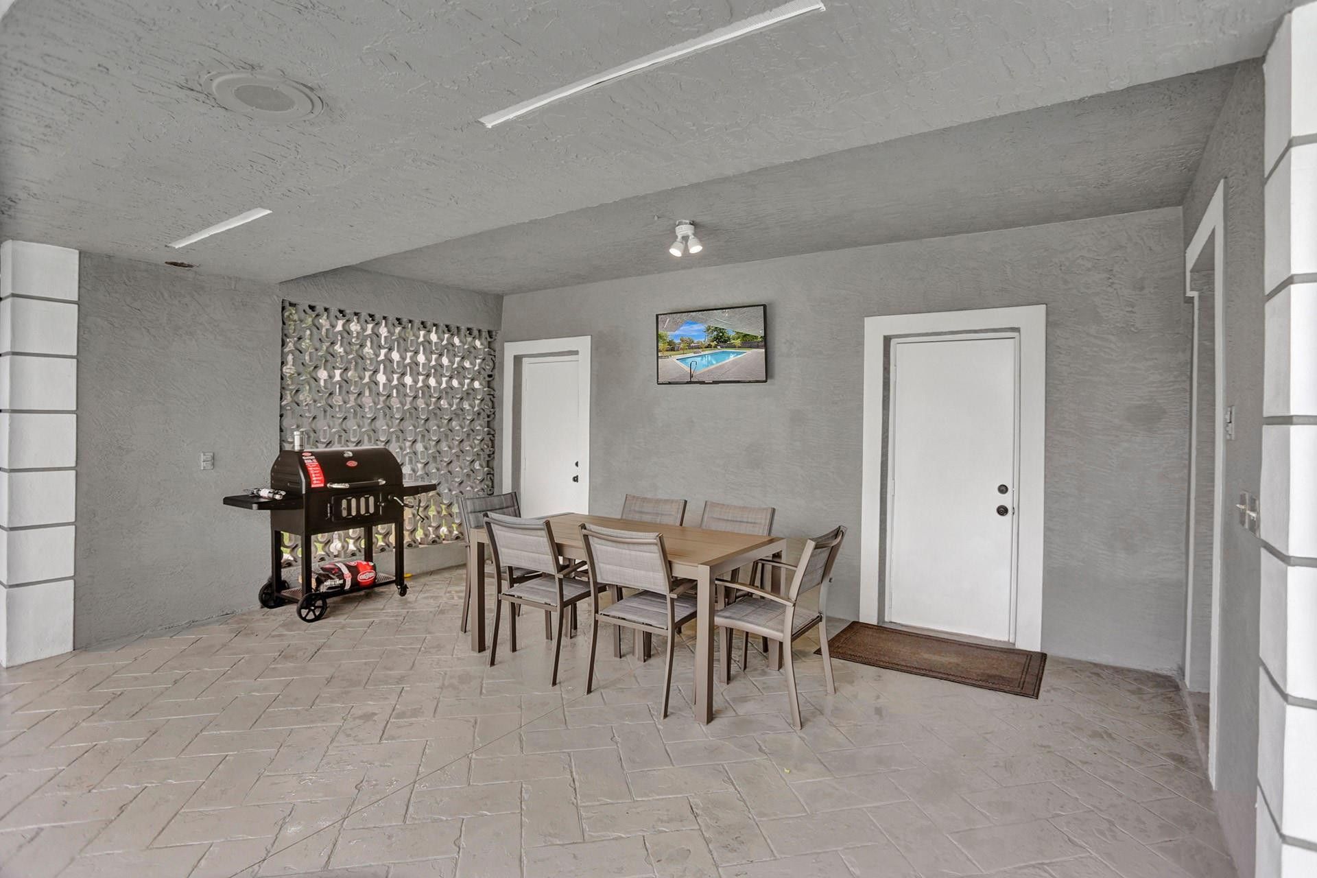 14321 NW 14th Drive, Miami, FL 33167 Photo