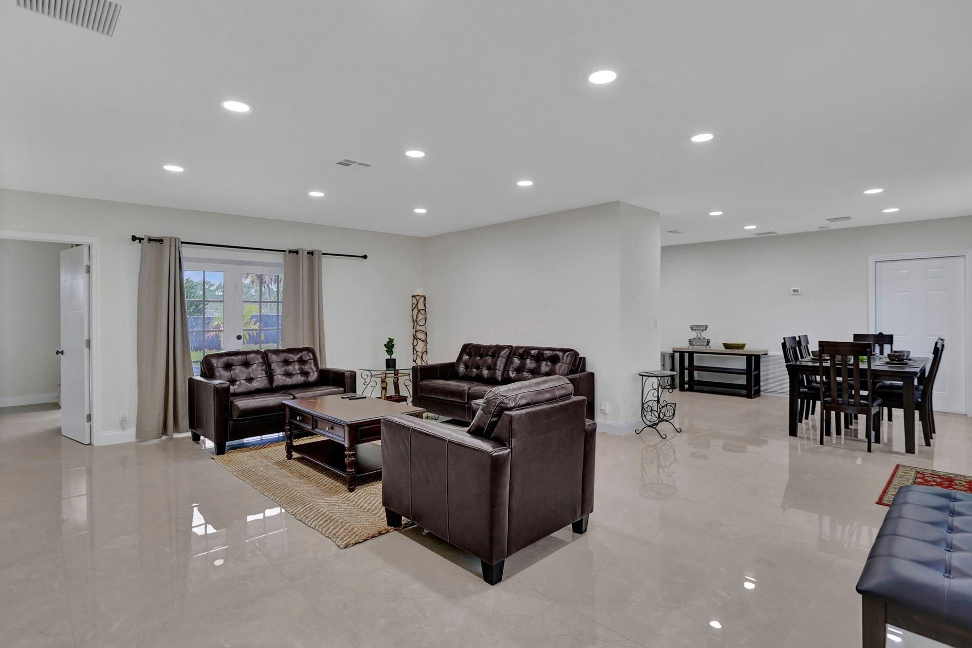 14321 NW 14th Drive, Miami, FL 33167 Photo