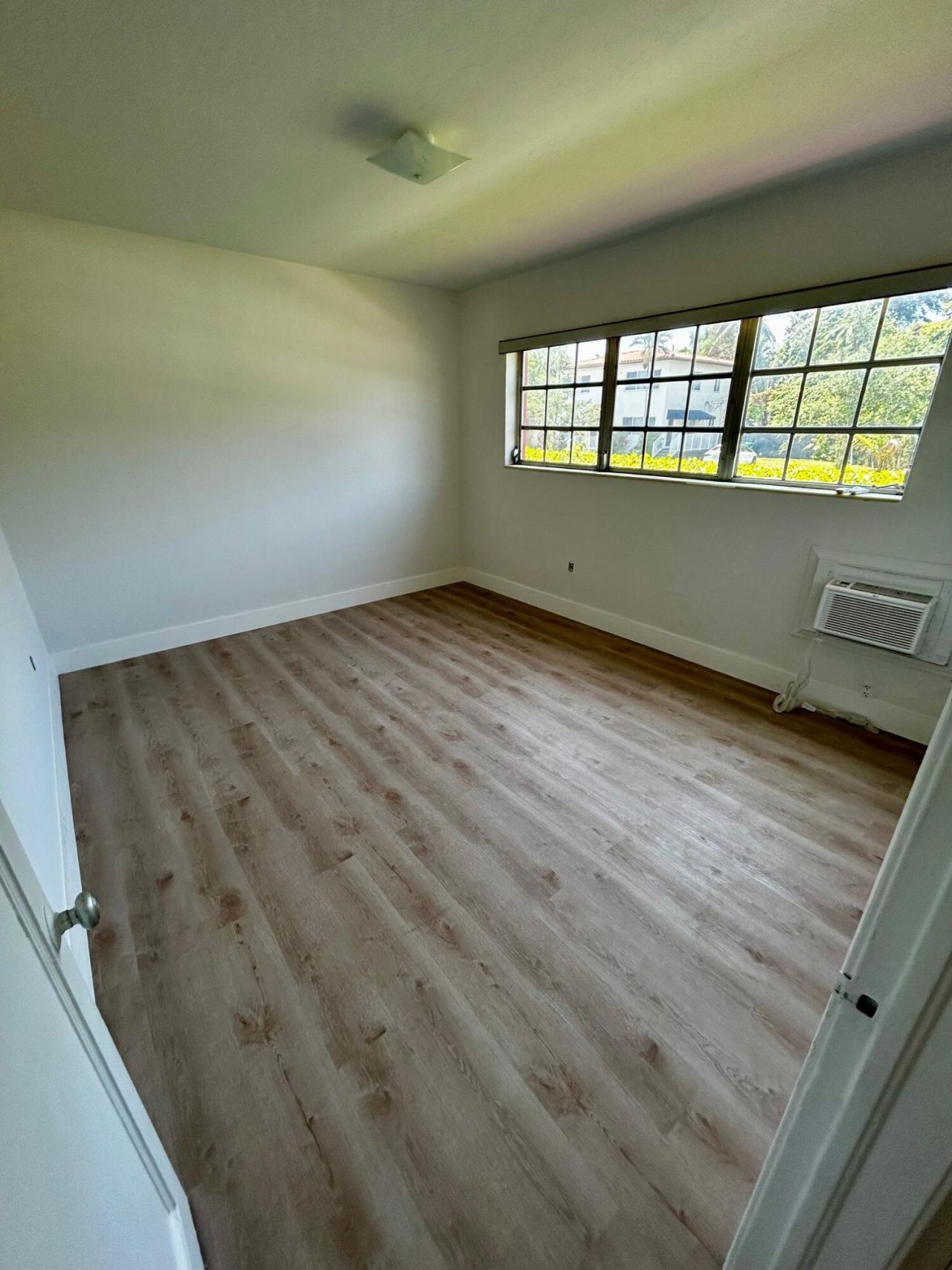 631 SW 11th Street, Unit 1w, Miami, FL 33129 Photo