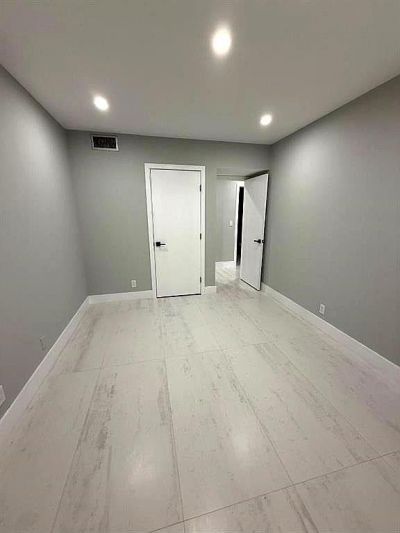 2191 NE 68th Street, Unit 403, Fort Lauderdale, FL 33308 Photo