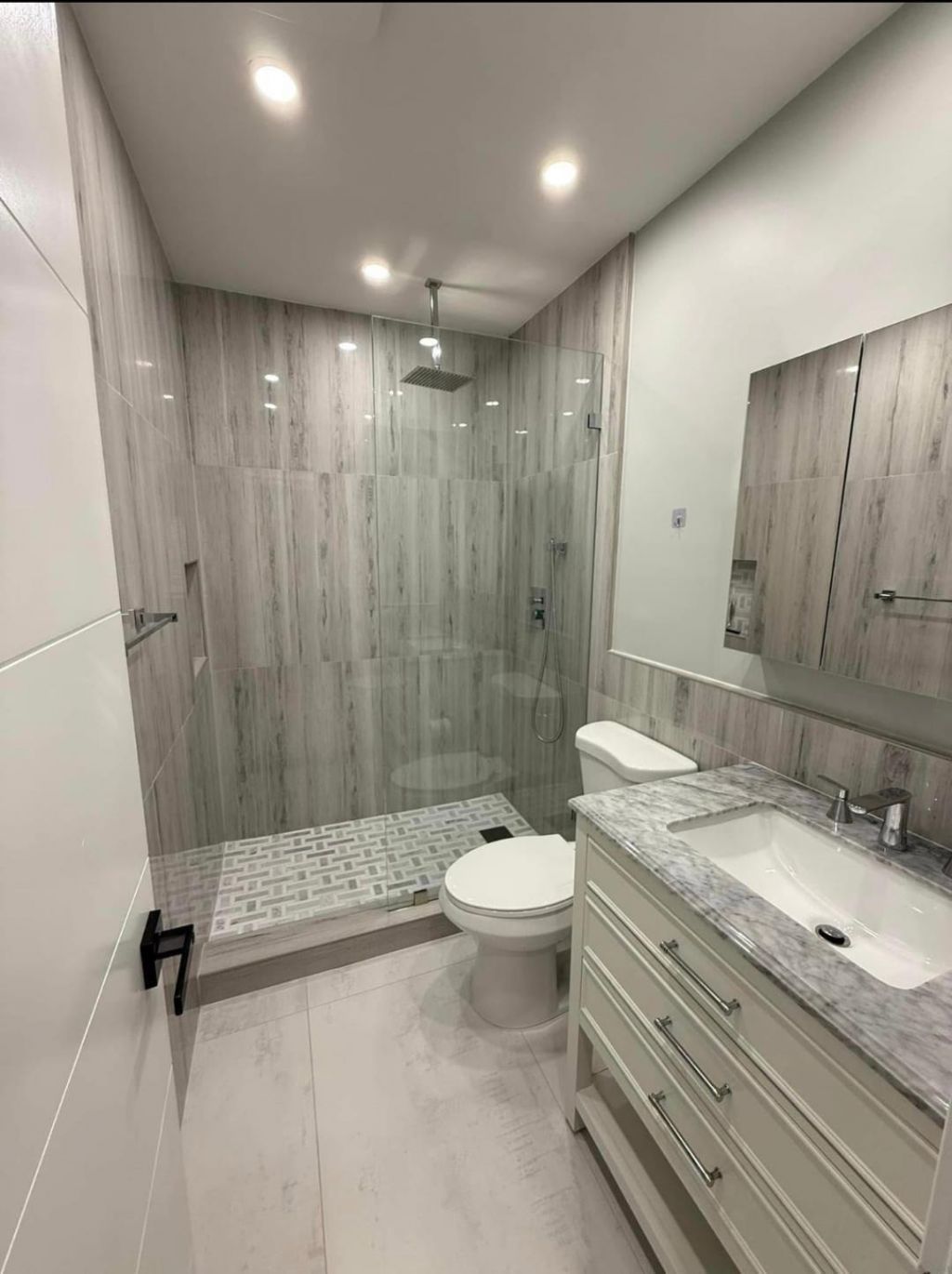 2191 NE 68th Street, Unit 403, Fort Lauderdale, FL 33308 Photo