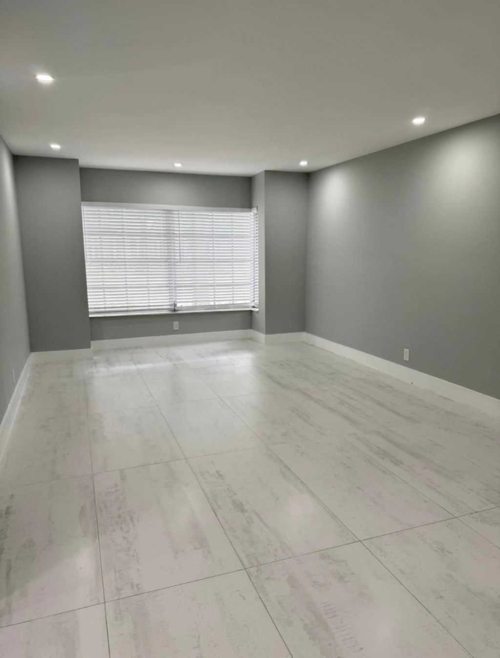 2191 NE 68th Street, Unit 403, Fort Lauderdale, FL 33308 Photo