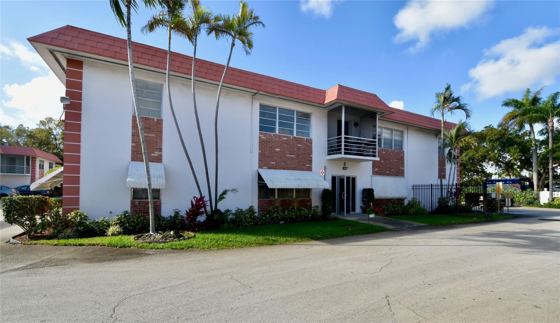 3550 NW 8th Avenue, Unit 810, Pompano Beach, FL 33064 Photo