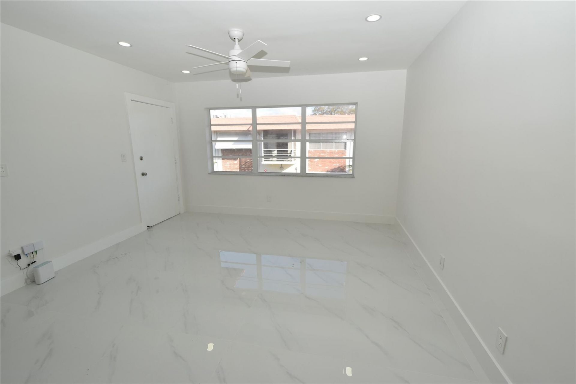 3550 NW 8th Avenue, Unit 810, Pompano Beach, FL 33064 Photo