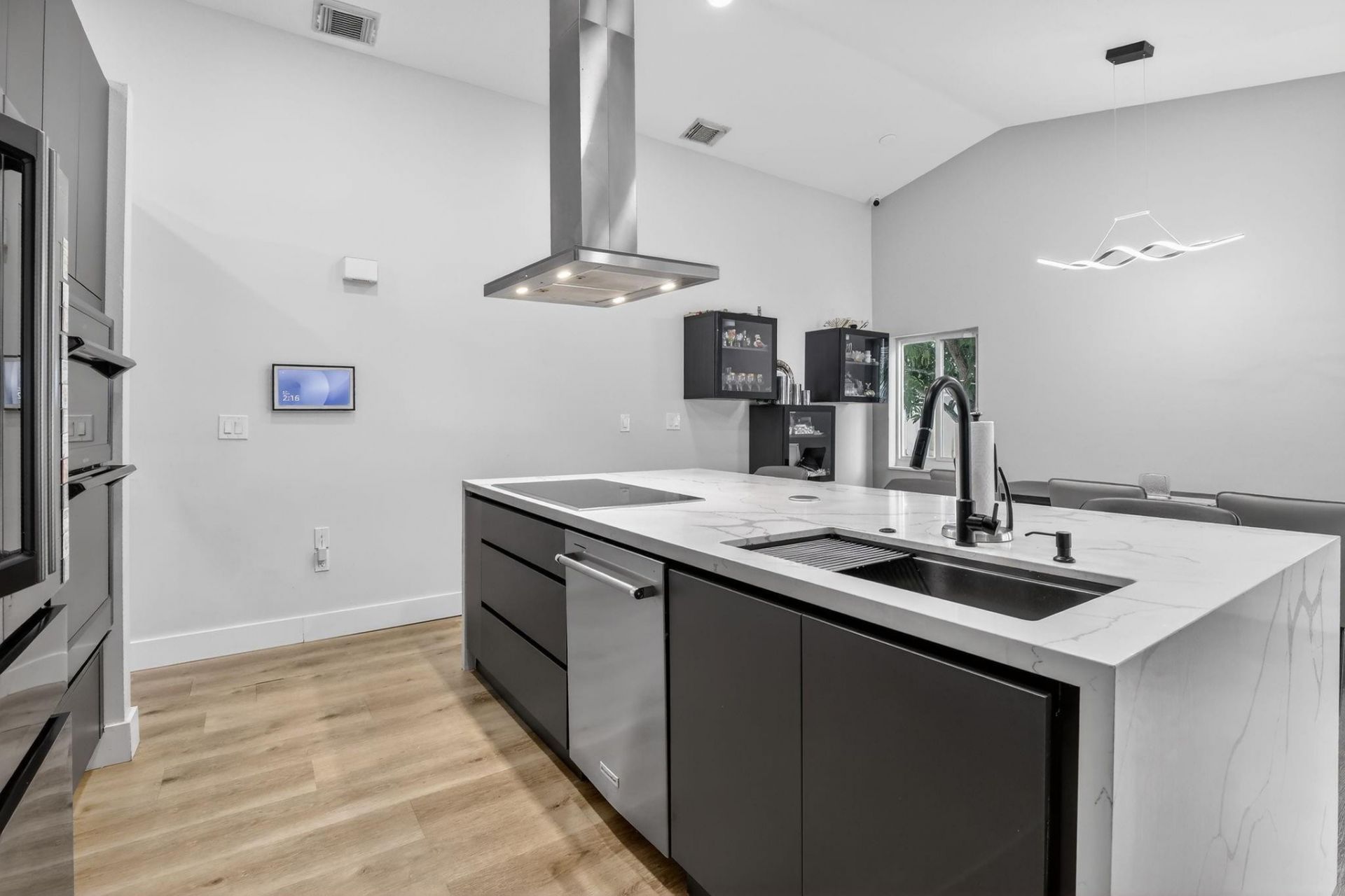 1051 NW 124th Terrace, Sunrise, FL 33323 Photo