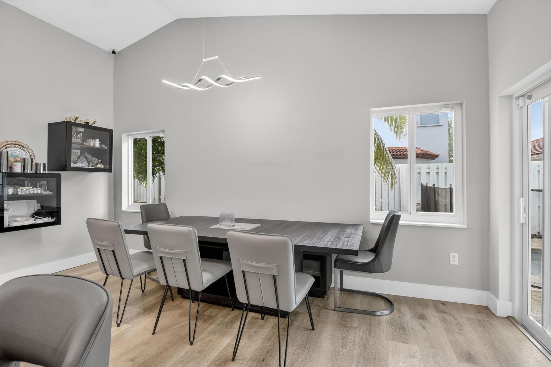 1051 NW 124th Terrace, Sunrise, FL 33323 Photo