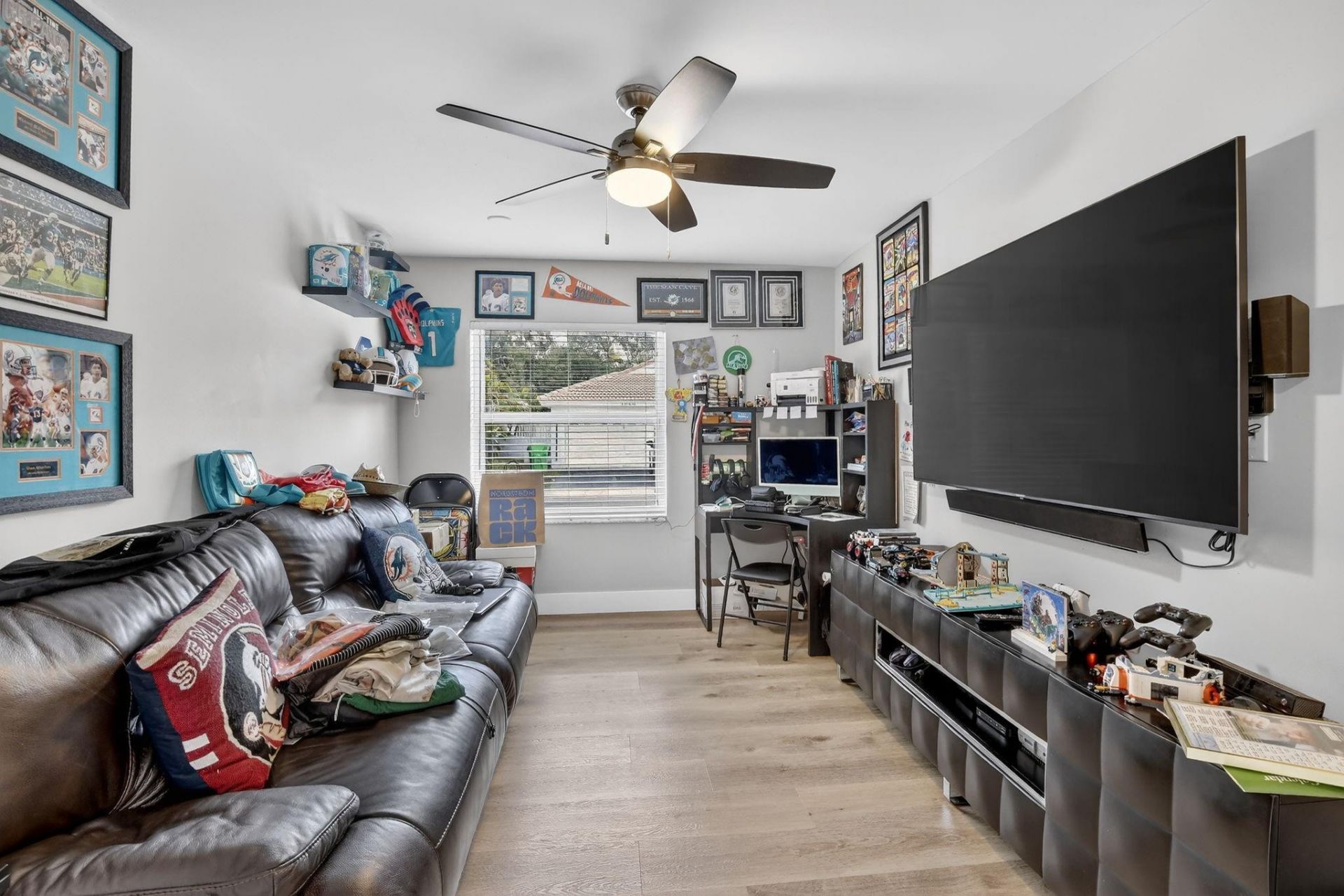 1051 NW 124th Terrace, Sunrise, FL 33323 Photo