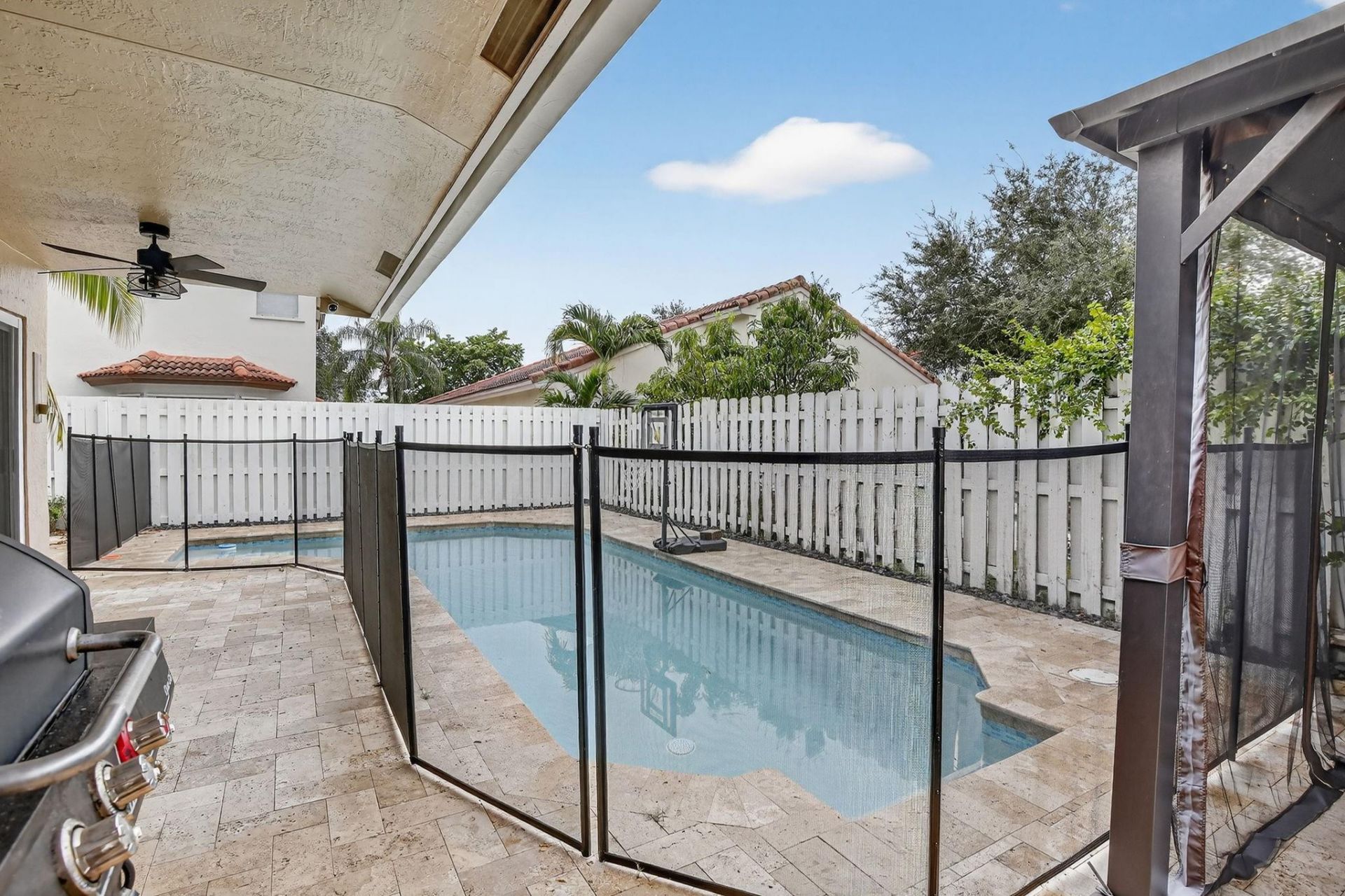 1051 NW 124th Terrace, Sunrise, FL 33323 Photo