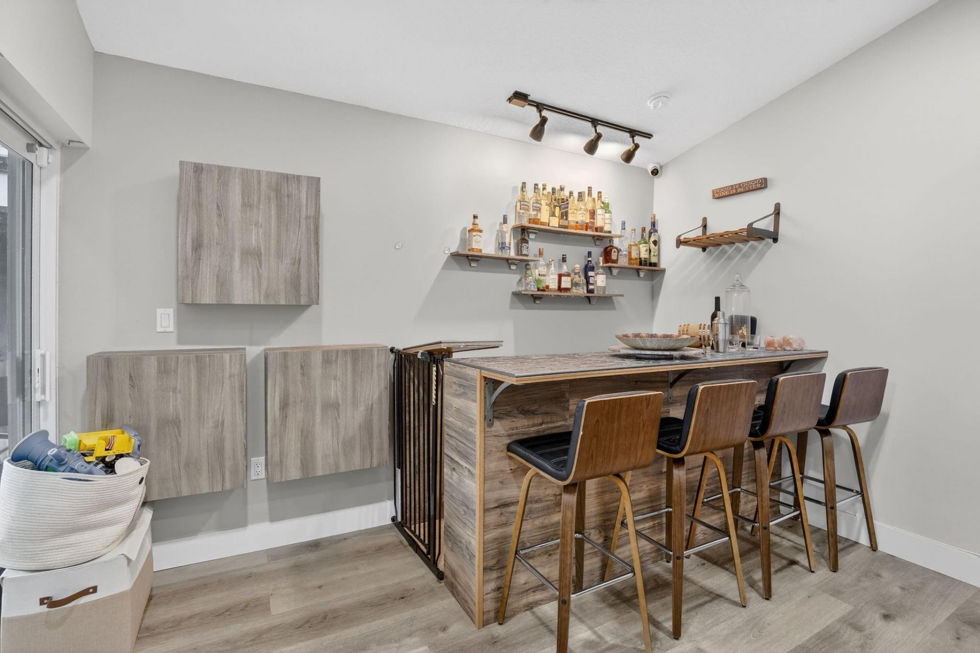 1051 NW 124th Terrace, Sunrise, FL 33323 Photo