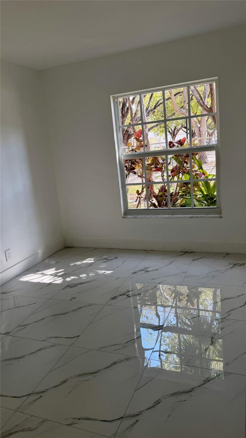 2250 NE 66th Street, Unit 1504, Fort Lauderdale, FL 33308 Photo