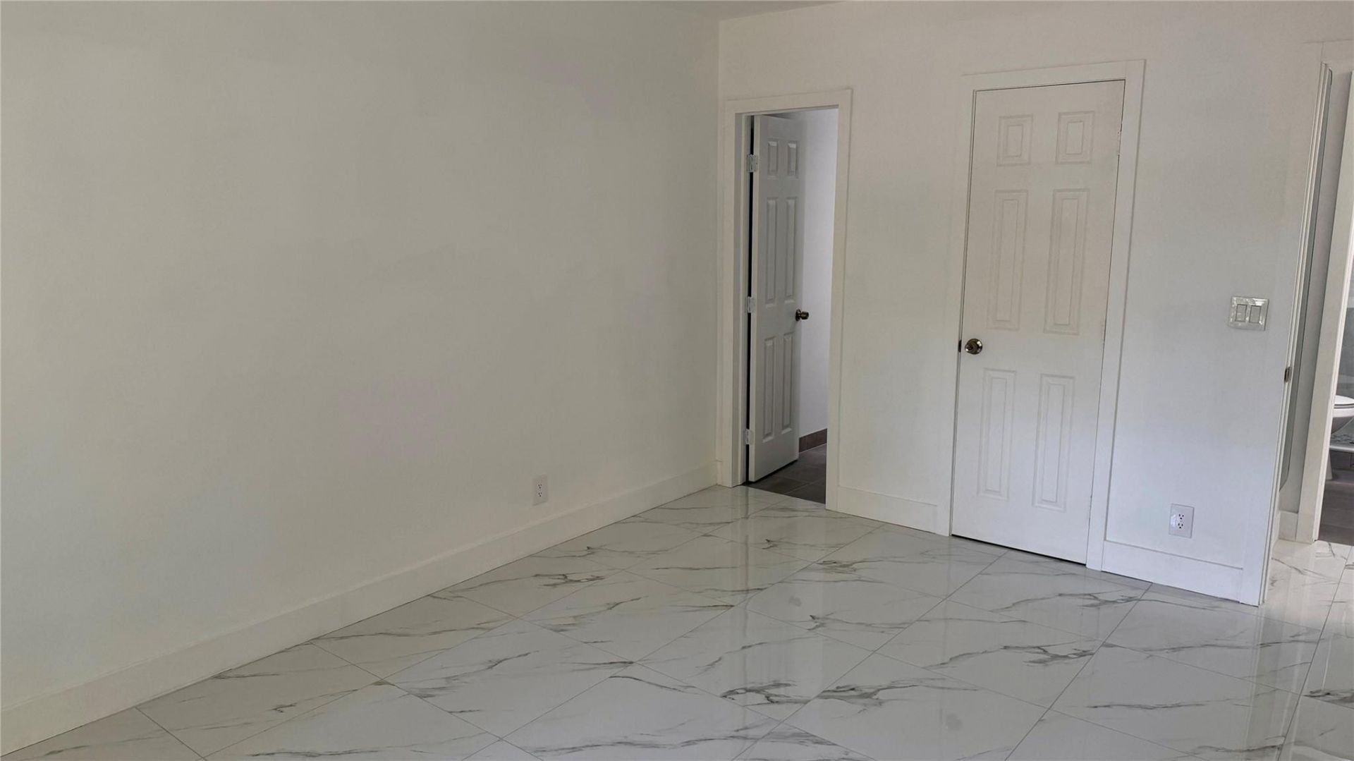 2250 NE 66th Street, Unit 1504, Fort Lauderdale, FL 33308 Photo