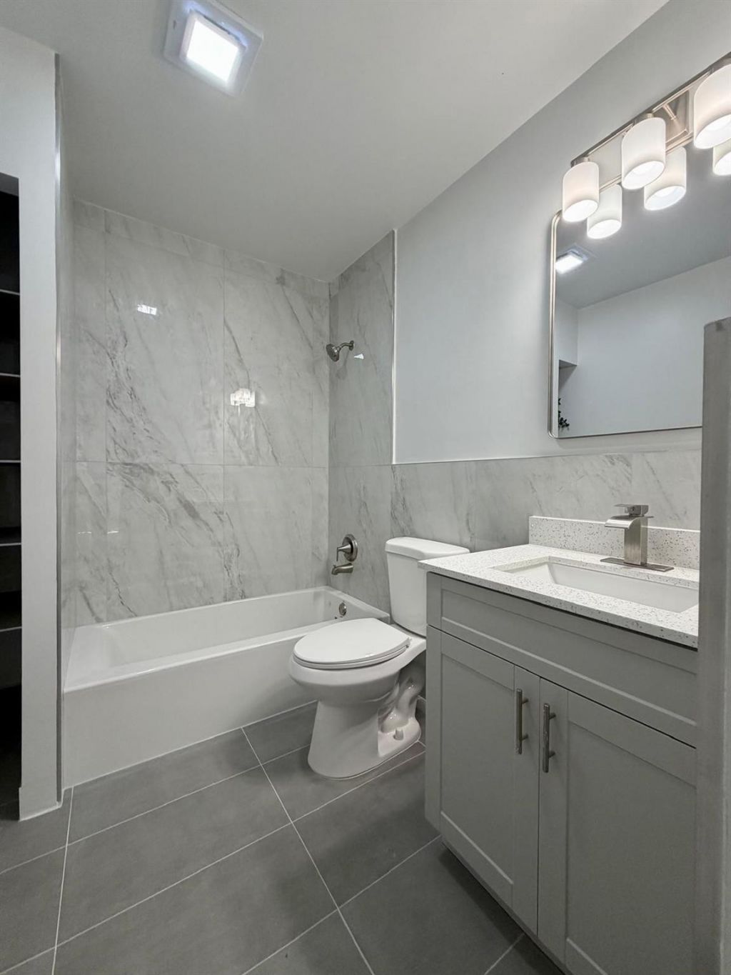 2250 NE 66th Street, Unit 1504, Fort Lauderdale, FL 33308 Photo