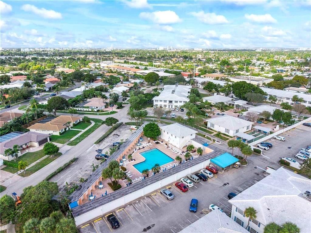 2250 NE 66th Street, Unit 1504, Fort Lauderdale, FL 33308 Photo
