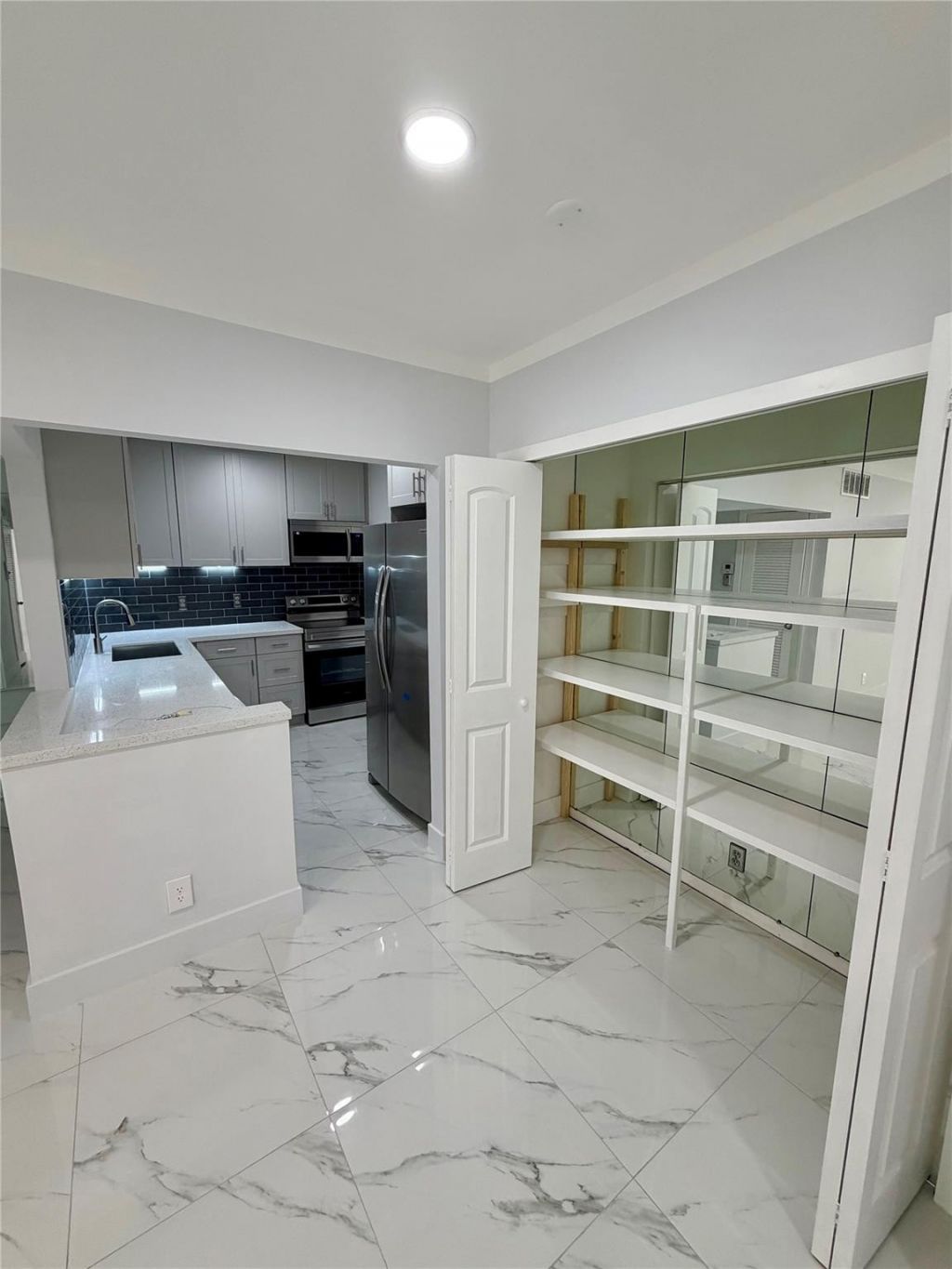 2250 NE 66th Street, Unit 1504, Fort Lauderdale, FL 33308 Photo