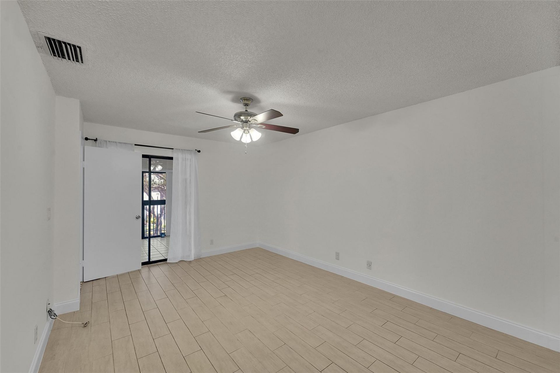 3529 NW 35, Unit 1606, Coconut Creek, FL 33066 Photo